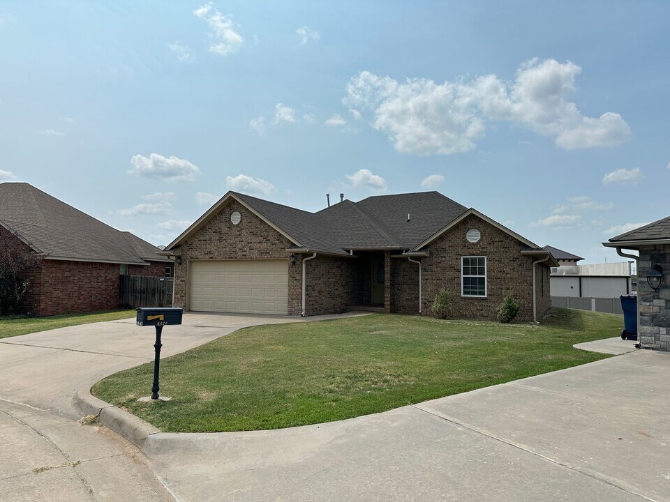 4428 Peach Tree in Shawnee, OK - Building Photo