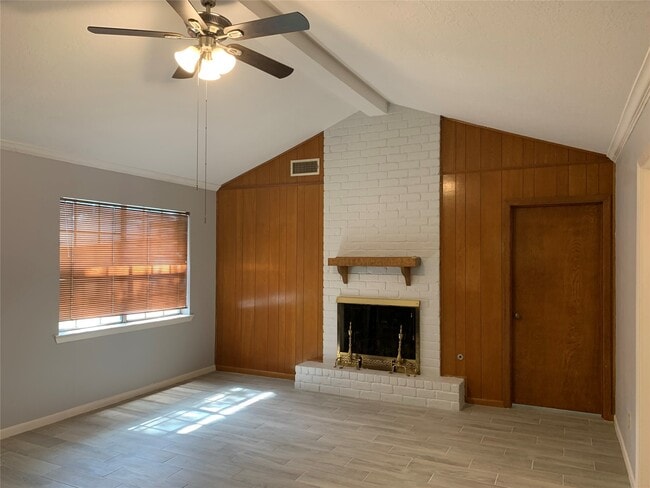 property at 11602 Roos Rd