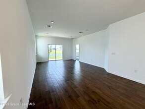 917 Castleford Ave NE in Palm Bay, FL - Building Photo - Building Photo