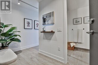 2 Teagarden Ct in Toronto, ON - Building Photo - Building Photo