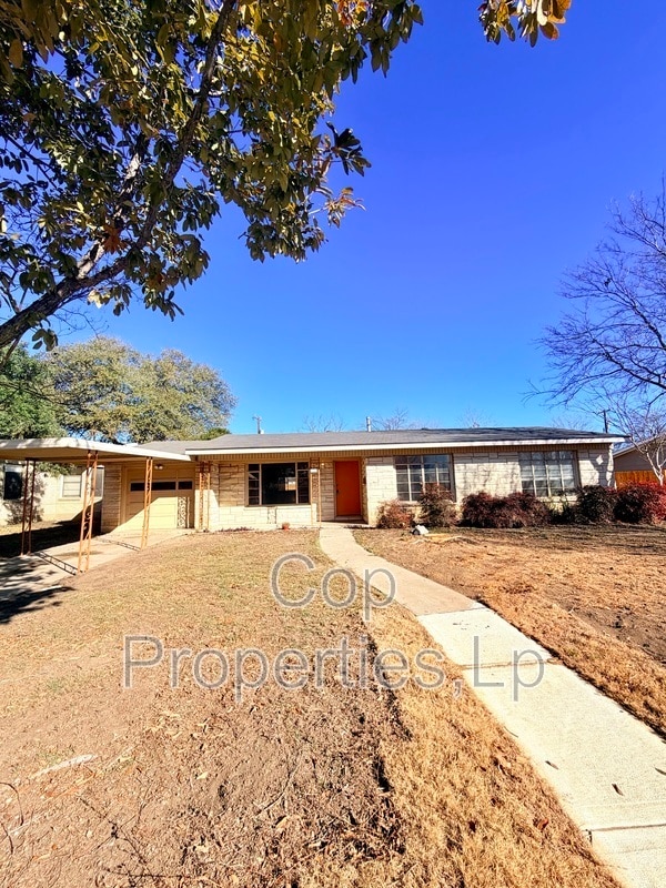 property at 339 Waxwood Ln