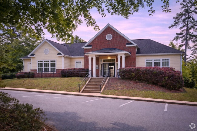 SOMO in Tallahassee, FL - Foto de edificio - Building Photo