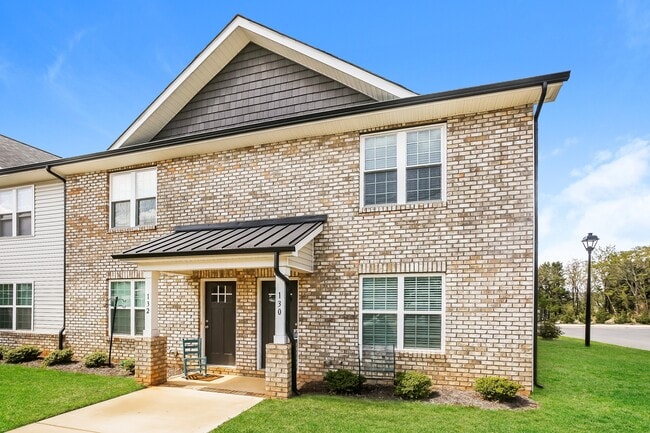 130 Rowan St in Granite Quarry, NC - Building Photo - Building Photo