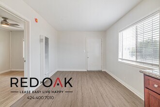 731 E Jefferson Blvd in Los Angeles, CA - Building Photo - Building Photo