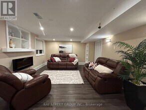 109 Hua Du Ave in Markham, ON - Building Photo - Building Photo