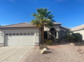 8122 E Theresa Dr in Scottsdale, AZ - Building Photo