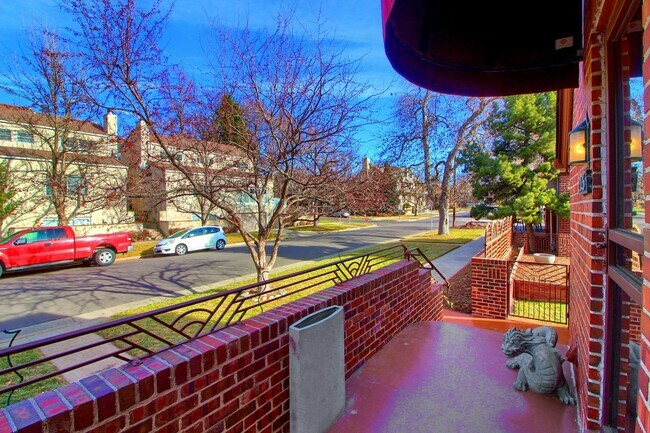 2826 E 5th Ave in Denver, CO - Building Photo - Building Photo