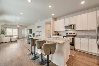 1117 Takeoff Ave in Fort Worth, TX - Building Photo - Building Photo