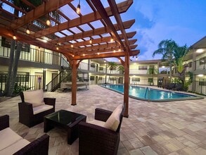 Inertio in Tampa, FL - Foto de edificio - Building Photo