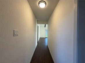 9215 Loren Ln in Houston, TX - Building Photo - Building Photo