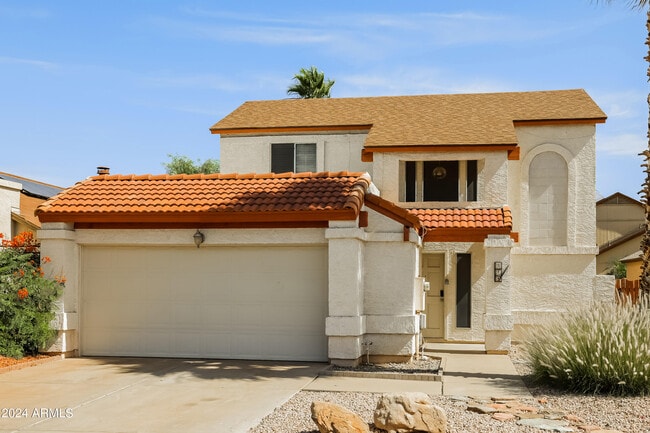 property at 514 E Topeka Dr