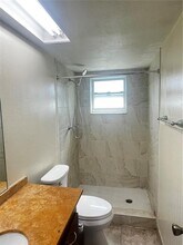 9820 Glen Moor Ln in Port Richey, FL - Foto de edificio - Building Photo