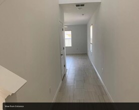 2583 Leonia Ln in Zephyrhills, FL - Building Photo - Building Photo
