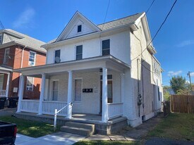 506 N Loudoun St in Winchester, VA - Building Photo