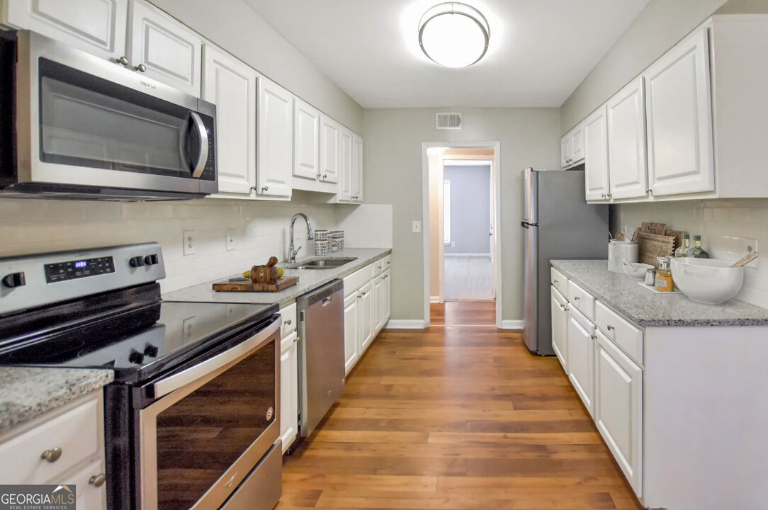 1831 Briarcliff Cir in Atlanta, GA - Building Photo