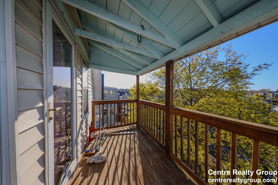 17 Princeton St, Unit 3 in Medford, MA - Building Photo