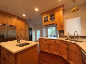 811 E 46th St in Austin, TX - Building Photo - Building Photo