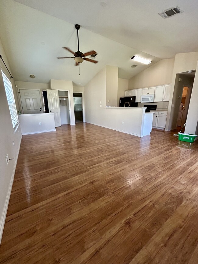 property at 184 Prairie Springs Loop