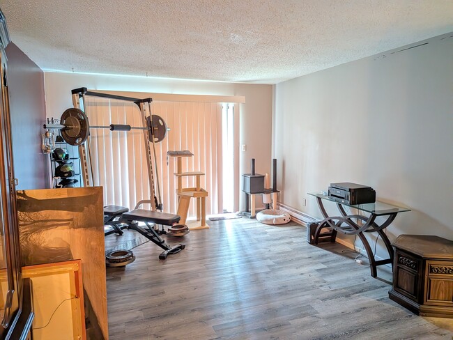 1755 No 9 Highway215 in Agassiz, BC - Building Photo - Building Photo