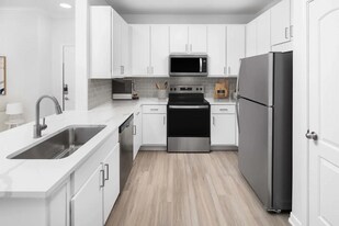 13112 Emmett Rd in Houston, TX - Building Photo