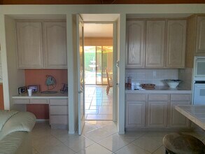 2481 Verna Ct in Palm Springs, CA - Building Photo - Building Photo