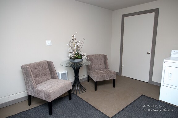 221 S 12th Ave, Unit C in Bozeman, MT - Foto de edificio - Building Photo