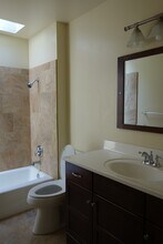 1809 Cambridge Ave in Encinitas, CA - Building Photo - Building Photo