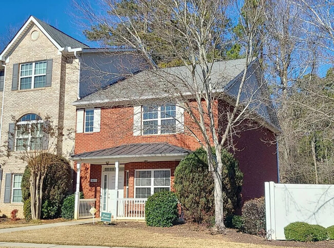 5610 Garden Cir in Douglasville, GA - Foto de edificio - Building Photo