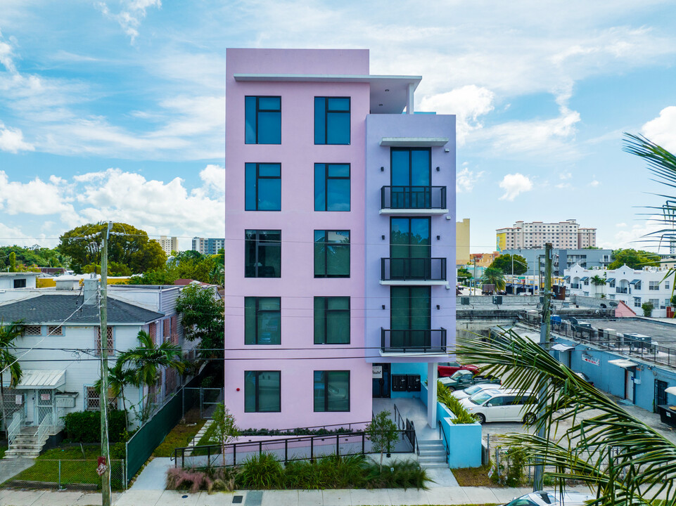 Pastel Apartments in Miami, FL - Foto de edificio