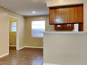 151 Valleyglen Dr in Desoto, TX - Building Photo - Building Photo