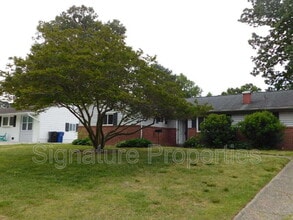 13420 Crest Cir in Smithfield, VA - Building Photo - Building Photo