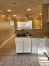 1038 Ocean Blvd in St. Simons Island, GA - Building Photo - Building Photo