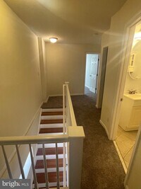 725 E Biddle St photo'