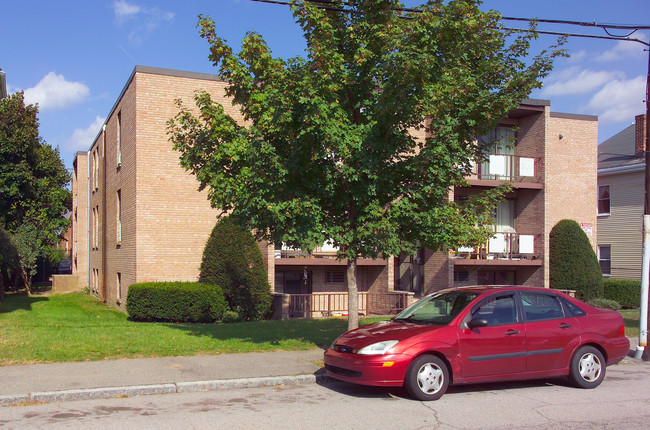 Posalee Apartments in Quincy, MA - Building Photo - Building Photo