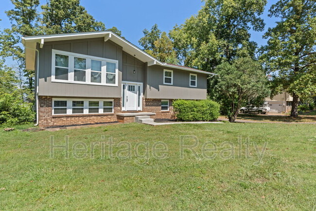 property at 12025 W Kingsgate Rd