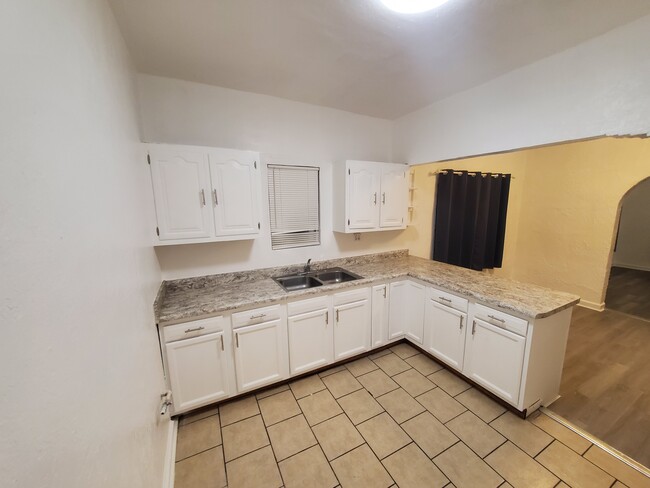 property at 2008 N Copia St