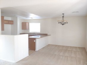 4813 N 112th Glen in Phoenix, AZ - Building Photo - Building Photo