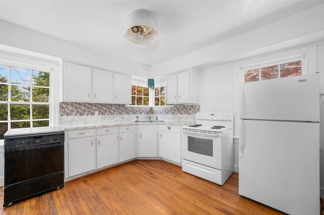 1955 Lexington St, Unit B in Houston, TX - Building Photo - Building Photo