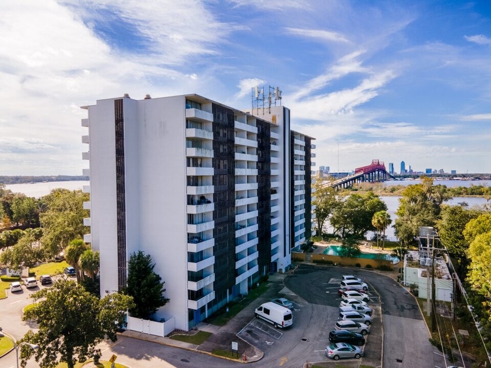 Riverton Tower Senior Center in Jacksonville, FL - Building Photo