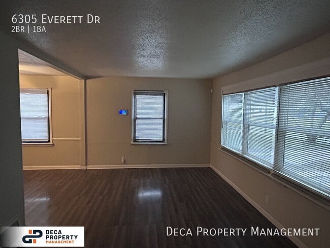 6305 Everett Dr in Berkeley, MO - Building Photo - Building Photo