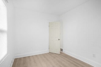 10413 Mt Auburn Ave in Cleveland, OH - Building Photo - Building Photo
