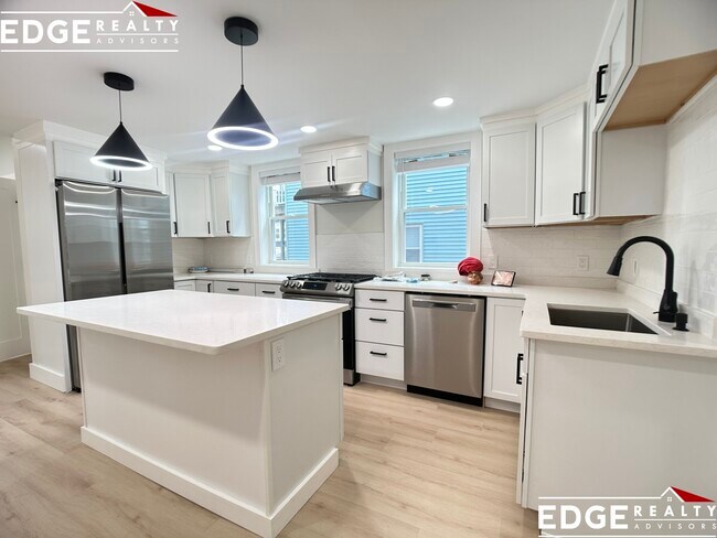 47 Brackett St, Unit 1