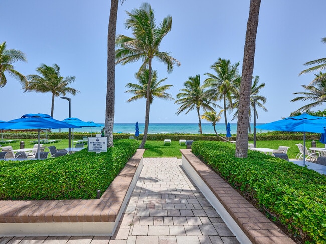 3420 S Ocean Blvd in Highland Beach, FL - Building Photo - Building Photo