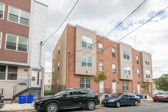 1905 N 7th St in Philadelphia, PA - Building Photo - Building Photo