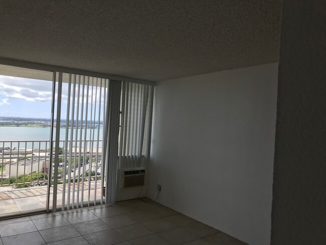 property at 98-099 Uao Pl