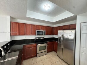 11601 NW 89th St in Doral, FL - Building Photo - Building Photo