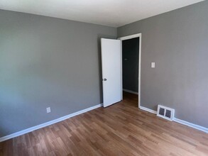 15711 Birwood St in Detroit, MI - Building Photo - Building Photo