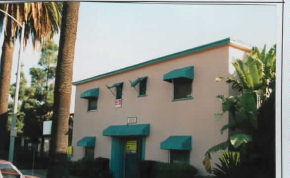 838 OLIVE AV in Long Beach, CA - Foto de edificio - Building Photo