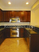 8301 Rio San Diego Dr in San Diego, CA - Building Photo - Building Photo