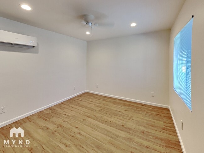 5631 53rd St in Sacramento, CA - Foto de edificio - Building Photo